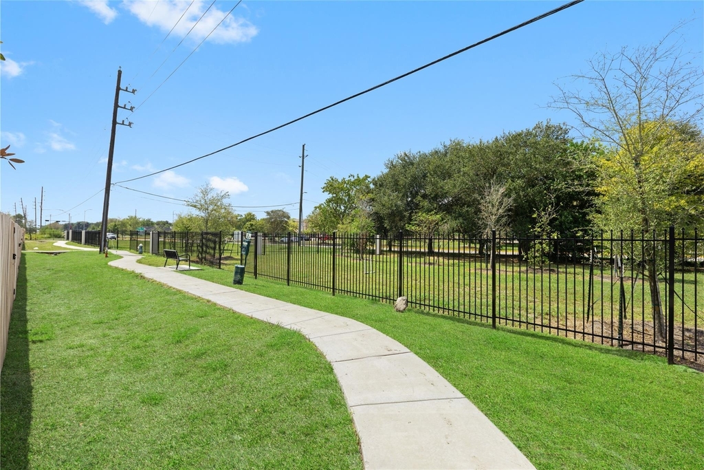 8132 Brocken Street - Photo 32