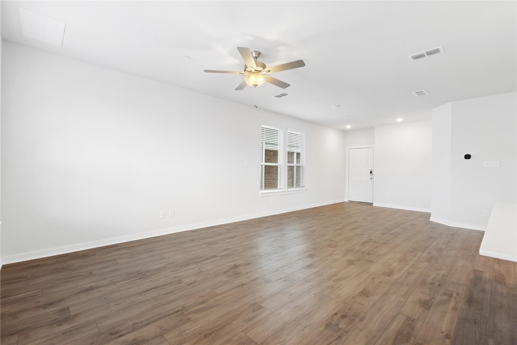 8132 Brocken Street - Photo 8