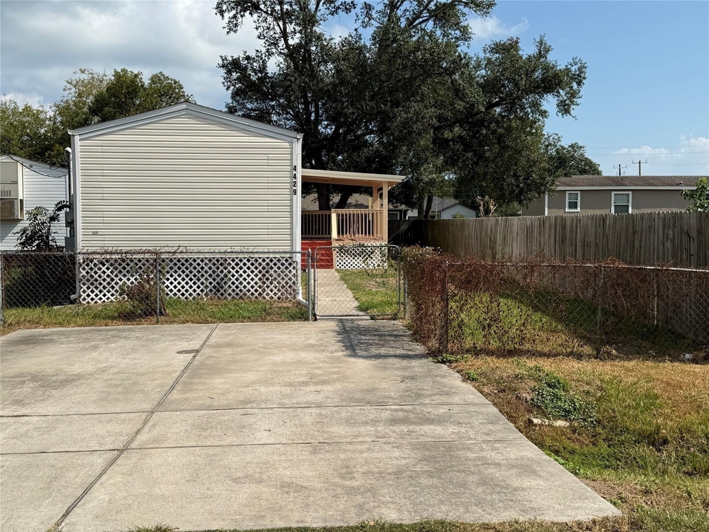 4429 16th Street - Photo 0