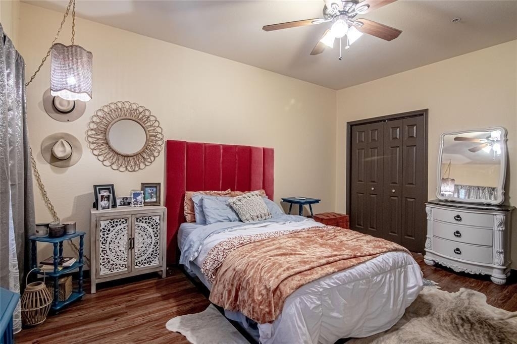 1239 20th Street - Photo 14
