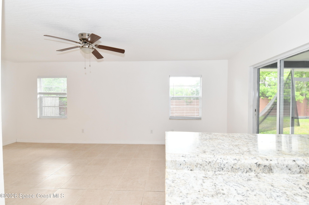 838 Gillen Avenue Nw - Photo 5