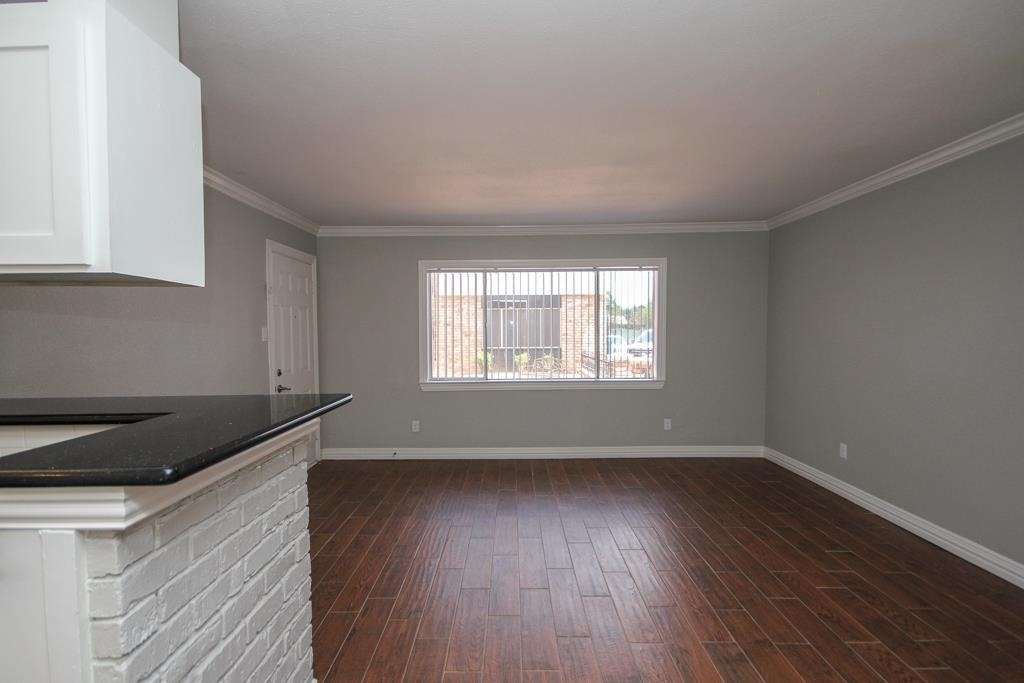 2011 Marshall Street - Photo 12