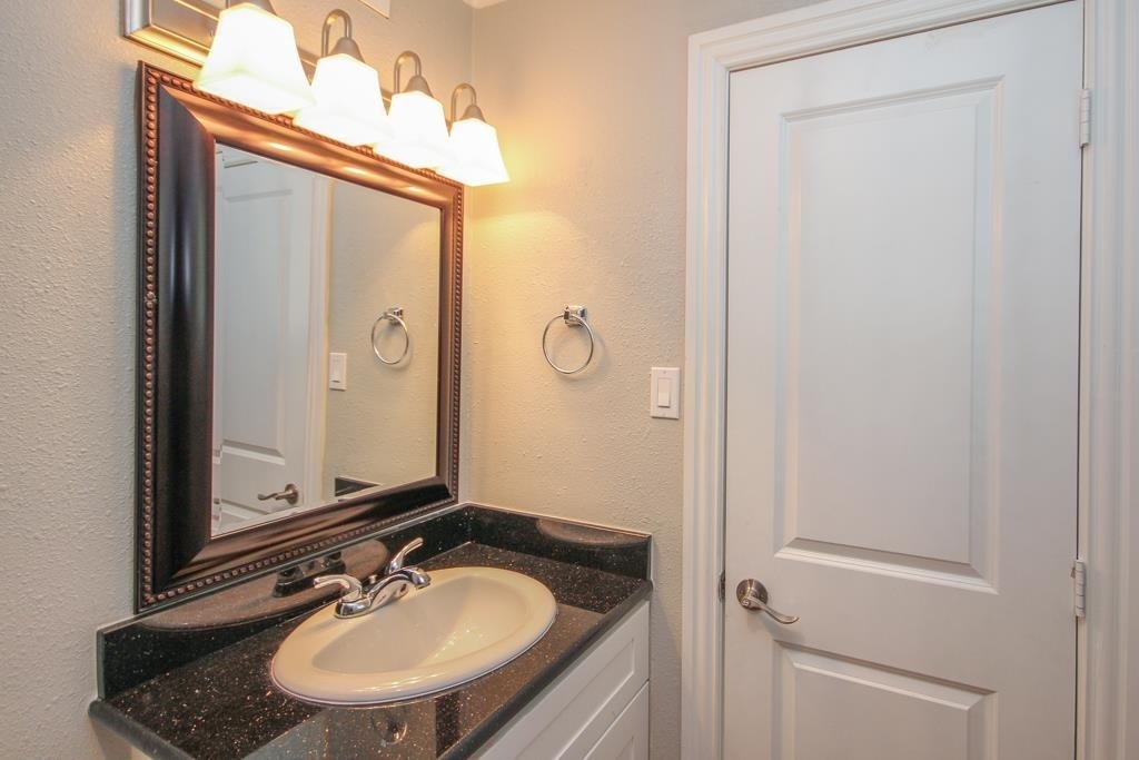 2011 Marshall Street - Photo 14