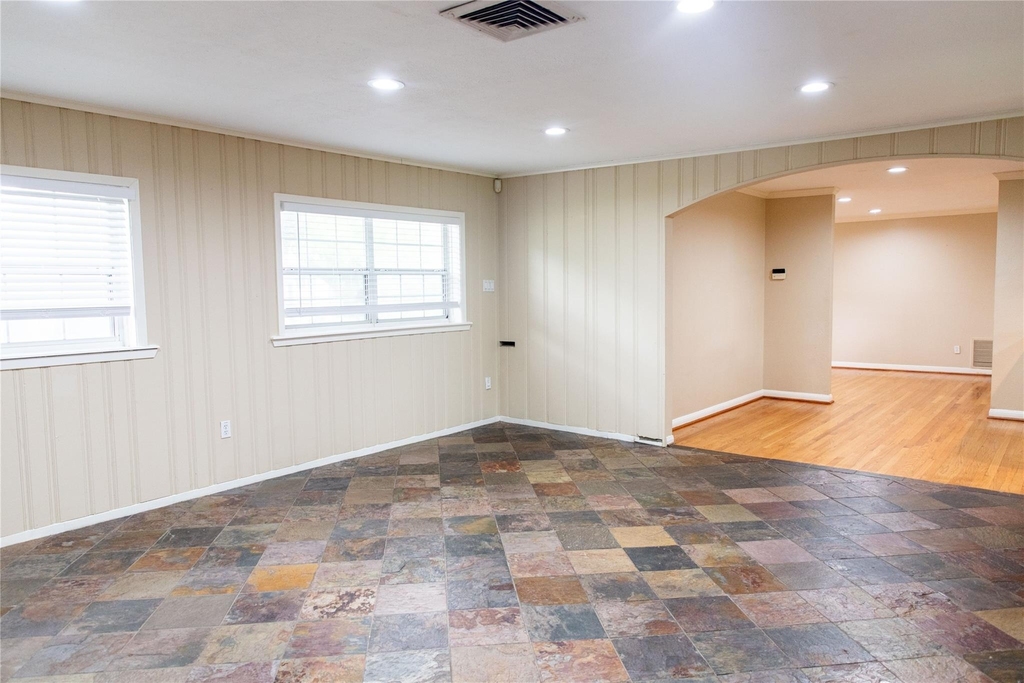 5564 Aspen Street - Photo 11