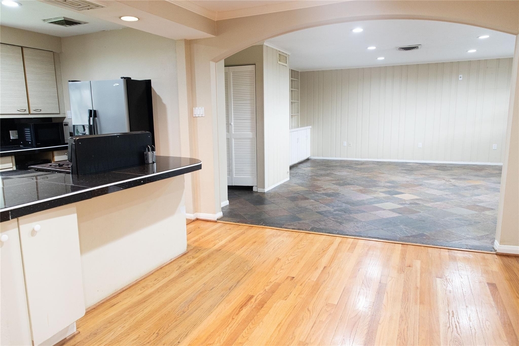 5564 Aspen Street - Photo 9
