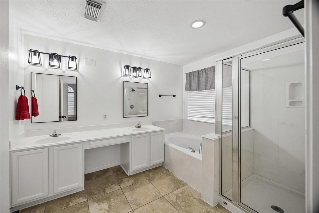 19202 Dickson Park Drive - Photo 5