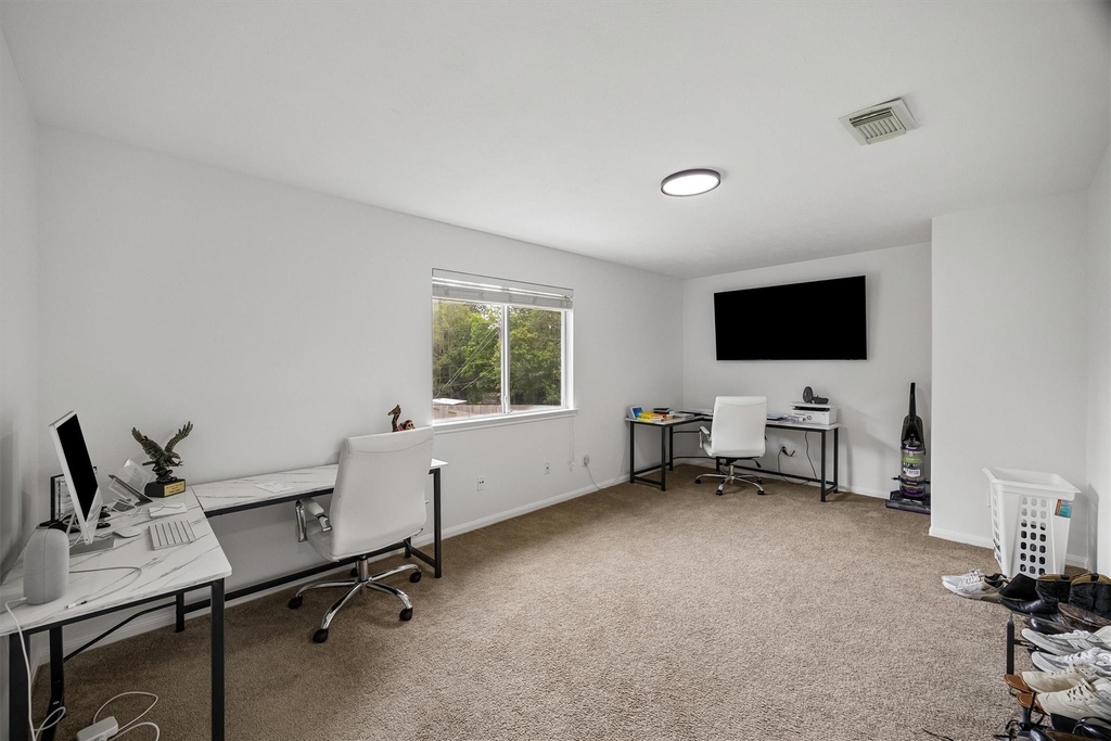 19202 Dickson Park Drive - Photo 8