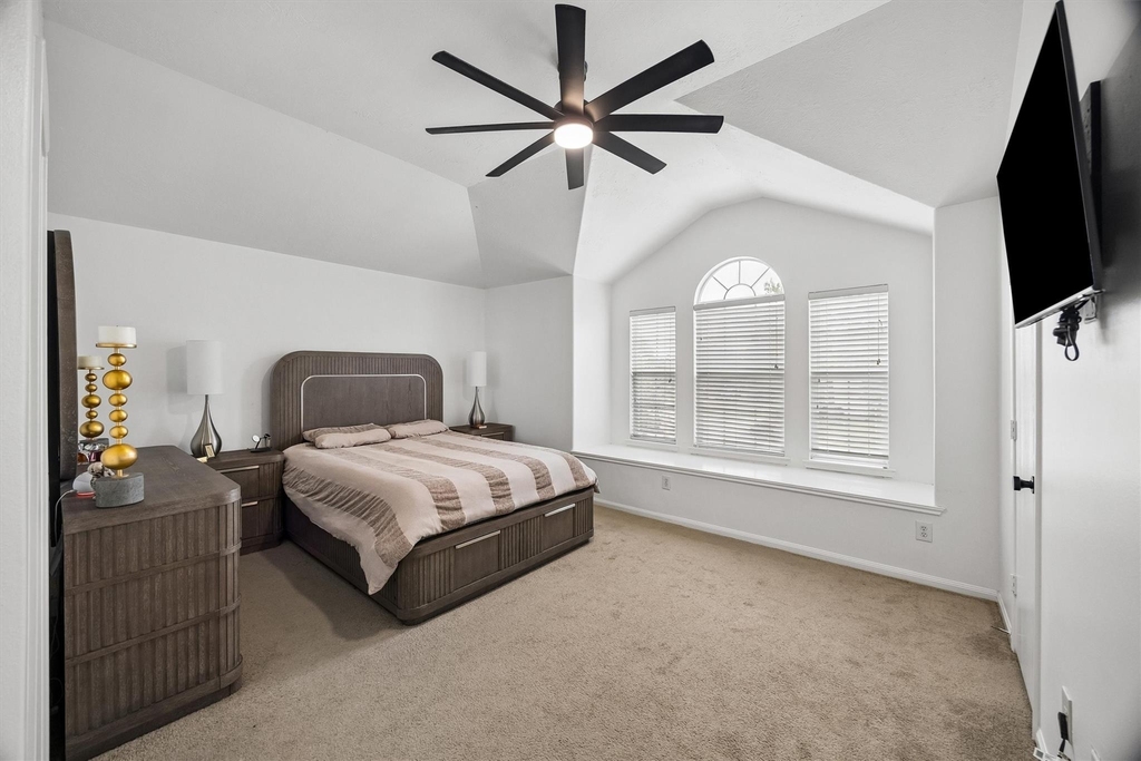 19202 Dickson Park Drive - Photo 4