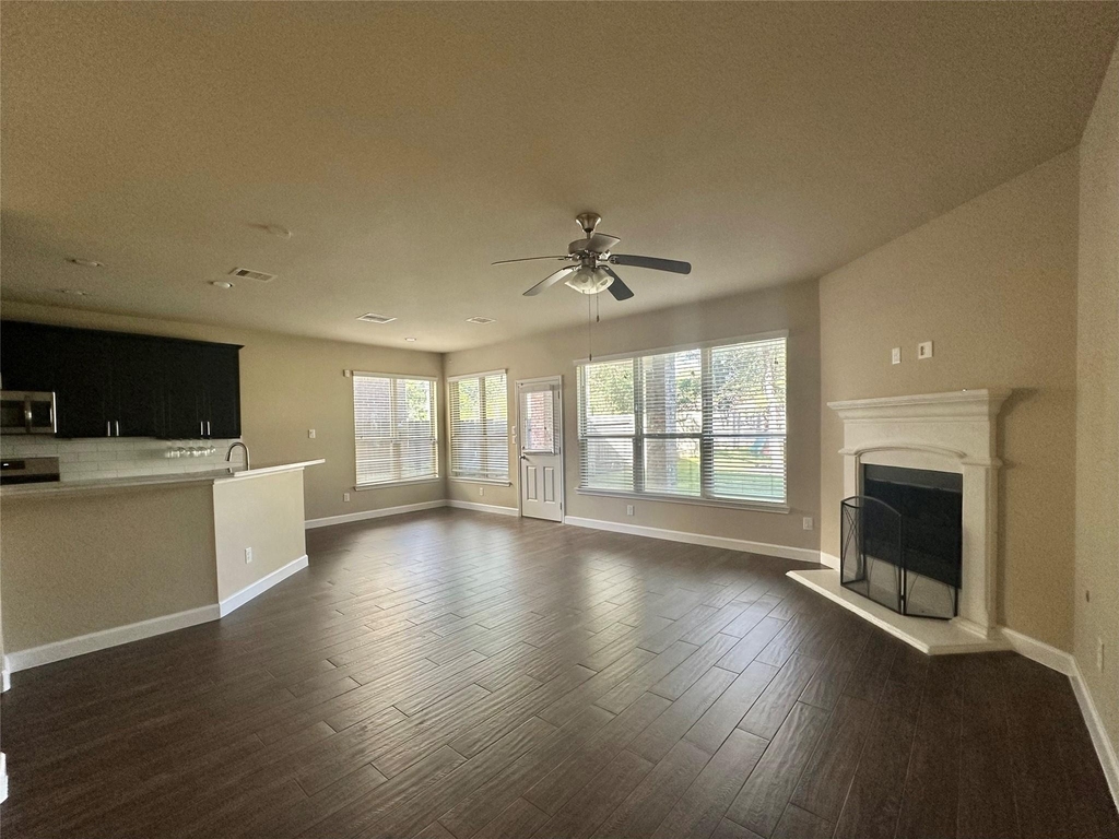 2438 Garden Falls Dr - Photo 4