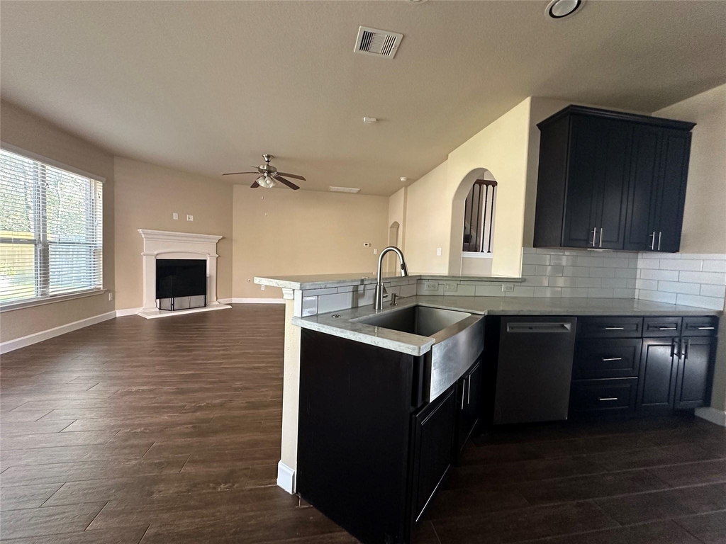 2438 Garden Falls Dr - Photo 6