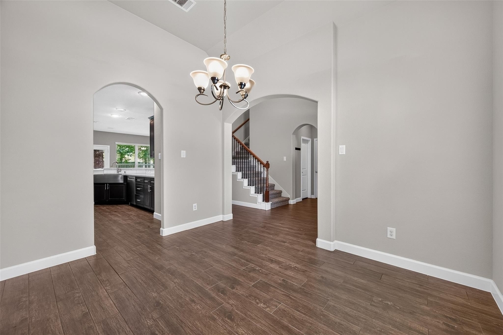 2438 Garden Falls Dr - Photo 7