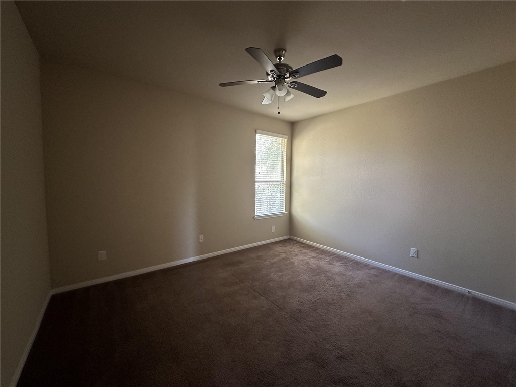 2438 Garden Falls Dr - Photo 14