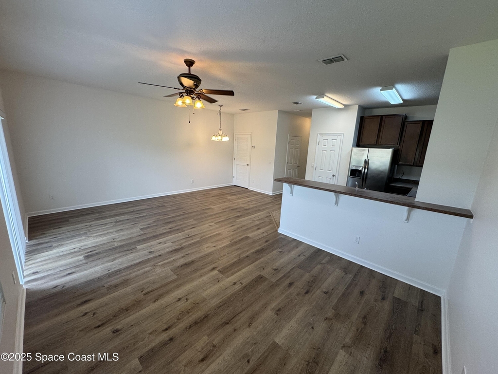 2700 Revolution Street - Photo 4