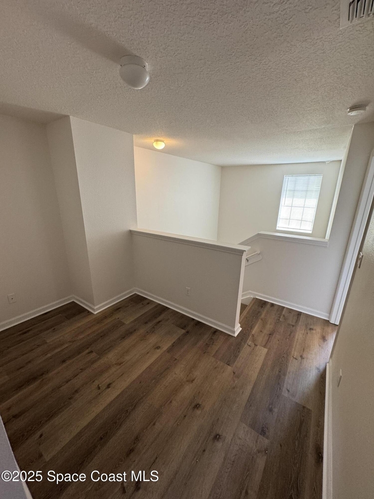 2700 Revolution Street - Photo 8