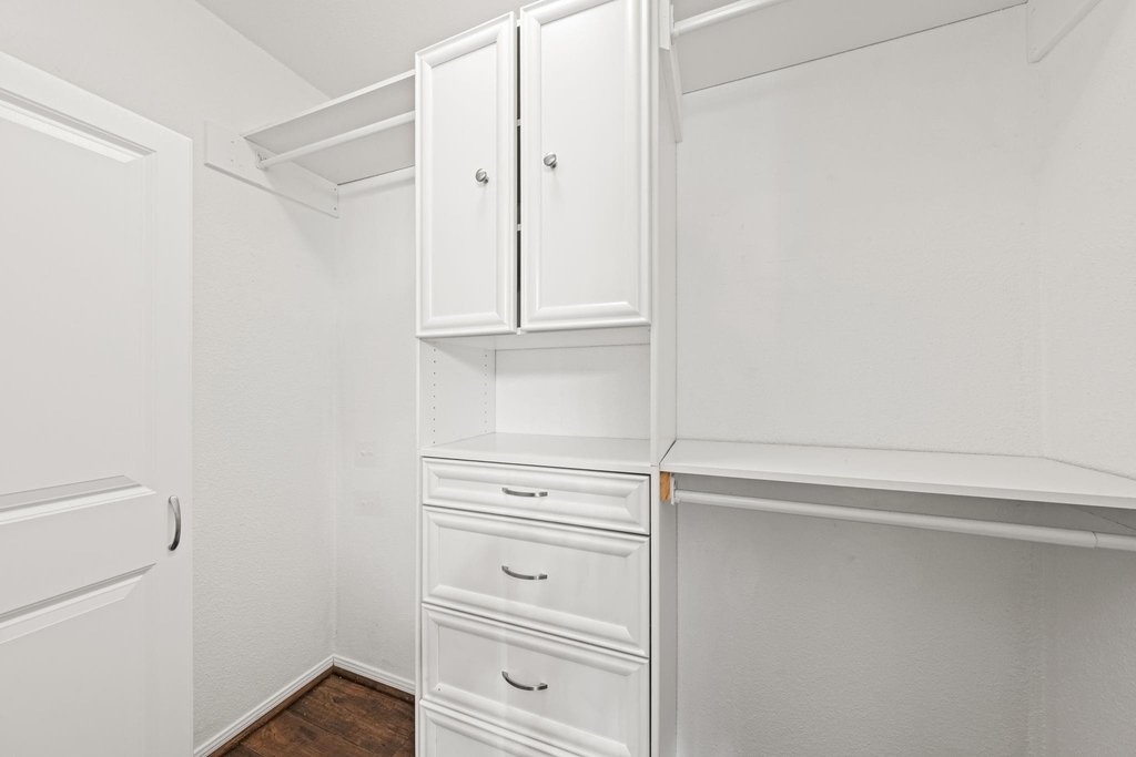 2211 S Kirkwood Road - Photo 5