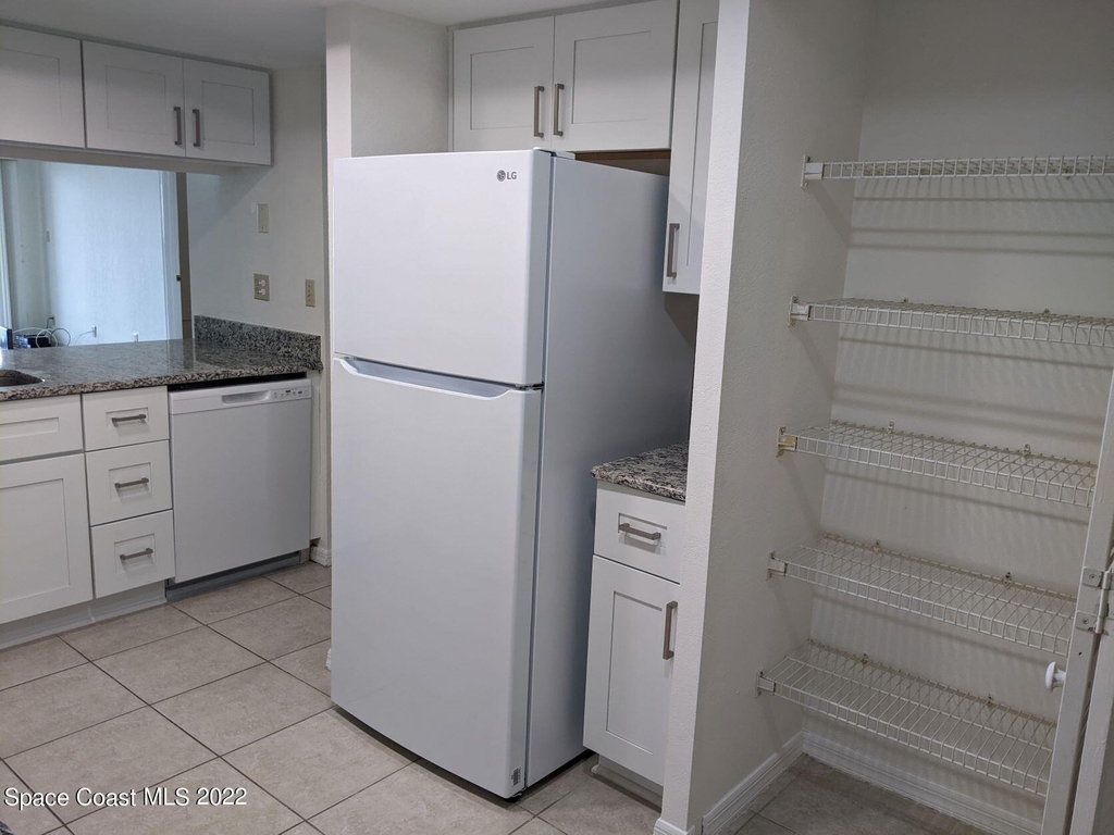 3220 River Villa Way - Photo 7