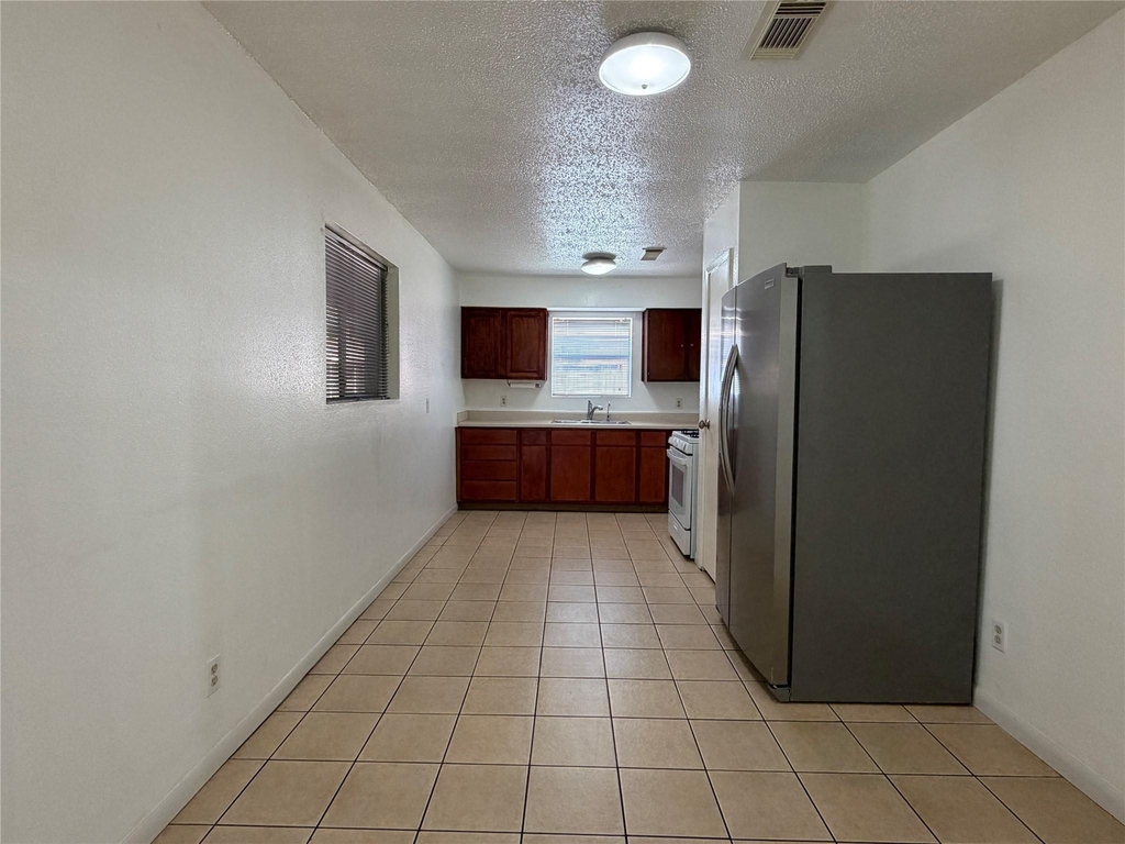 8842 Barton Street - Photo 5