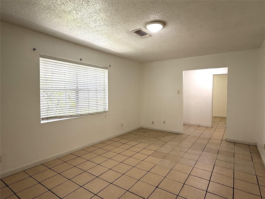 8842 Barton Street - Photo 3