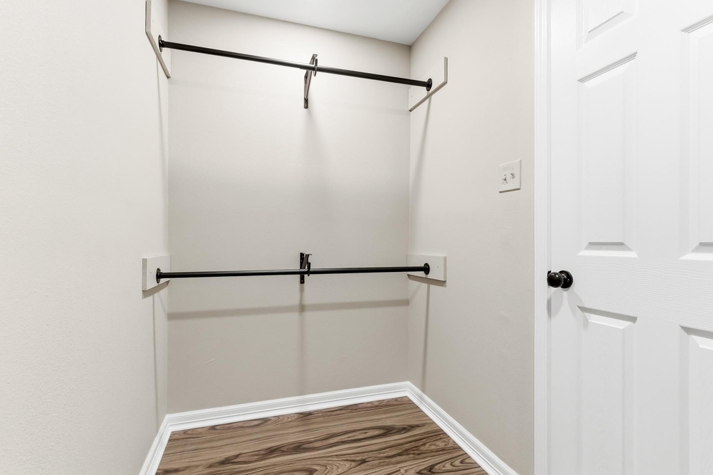 445 Longmeadow Street - Photo 32