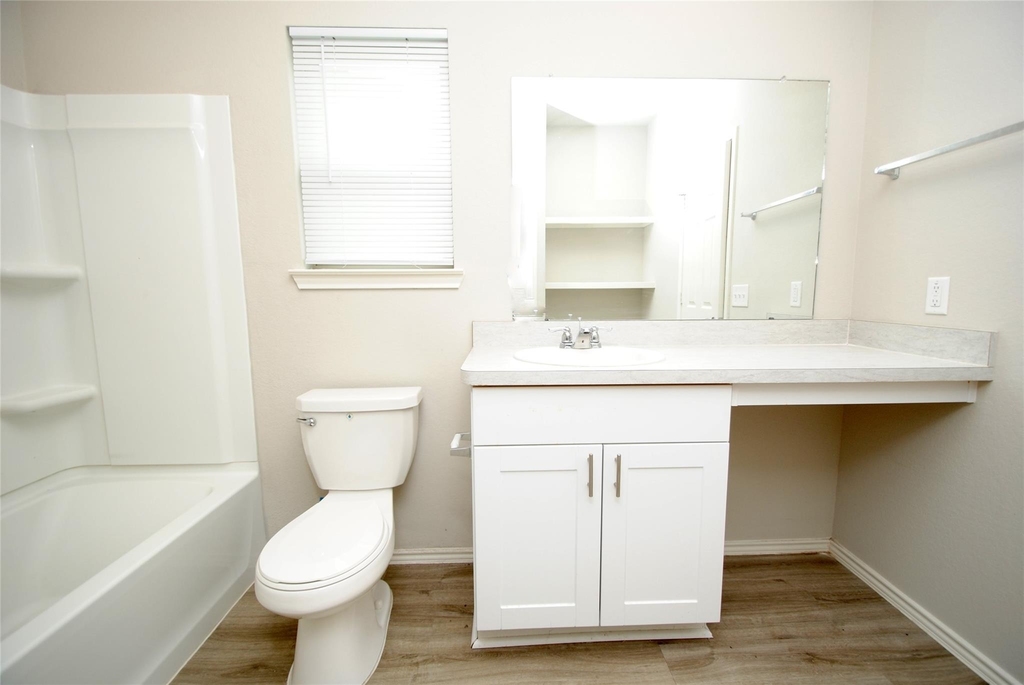 2006 Brixham Bluff Lane - Photo 17