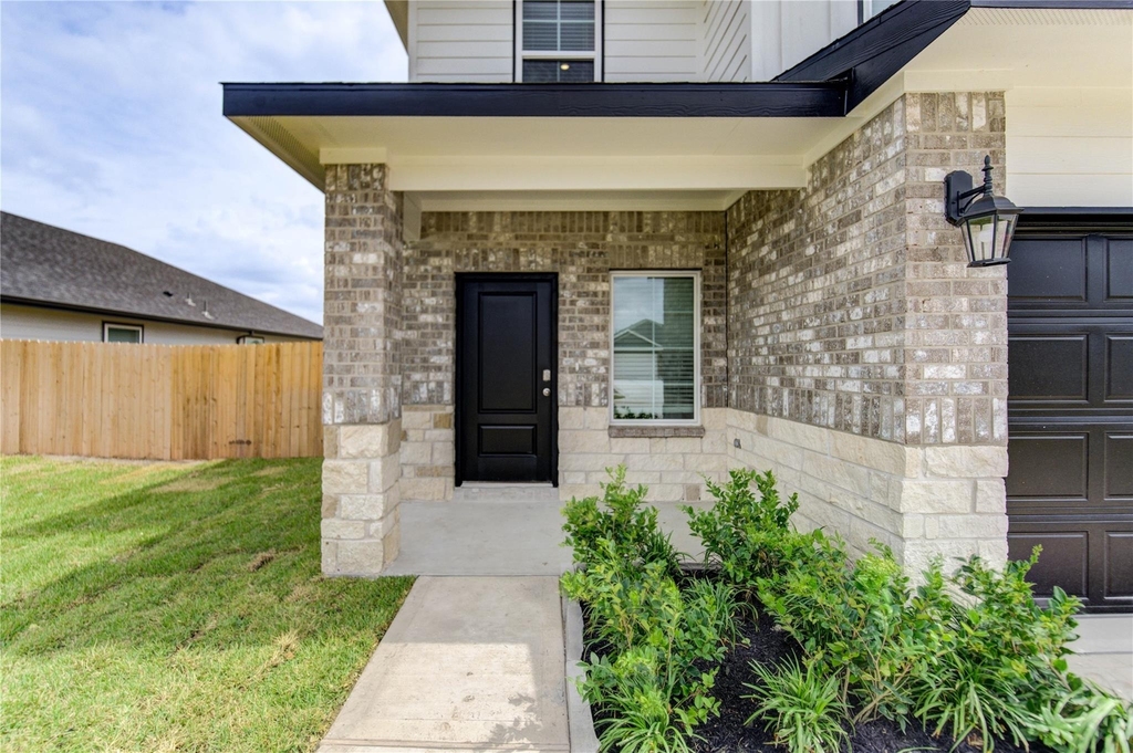 9043 Rose Water Trail - Photo 2