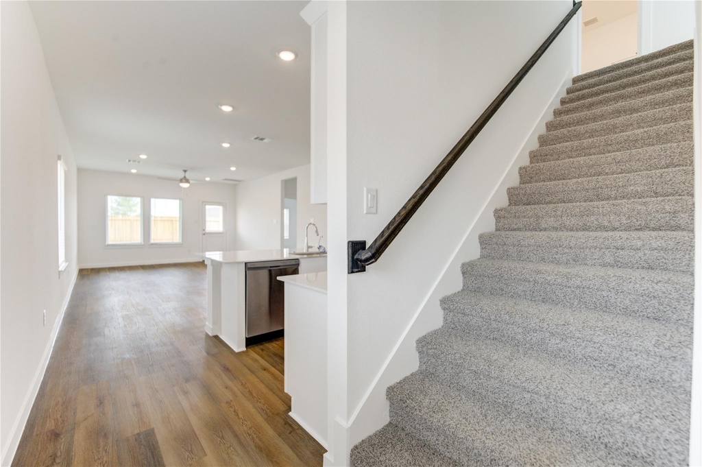 9043 Rose Water Trail - Photo 6