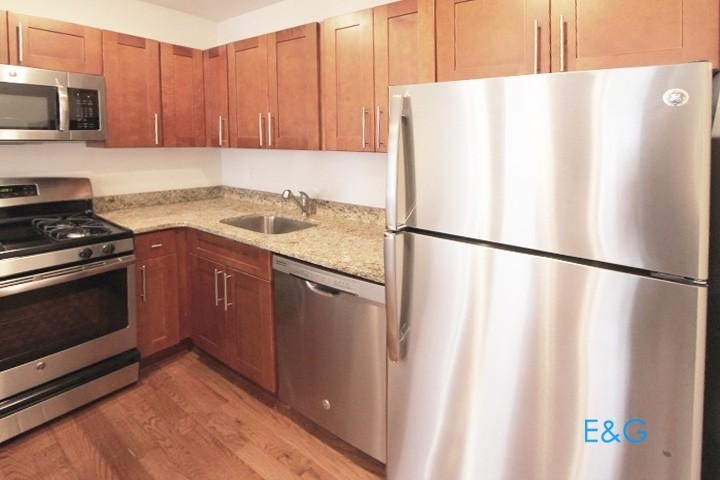 1 Bennett Avenue - Photo 5