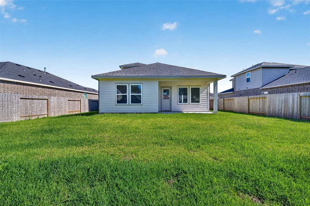 407 Robin Street - Photo 43