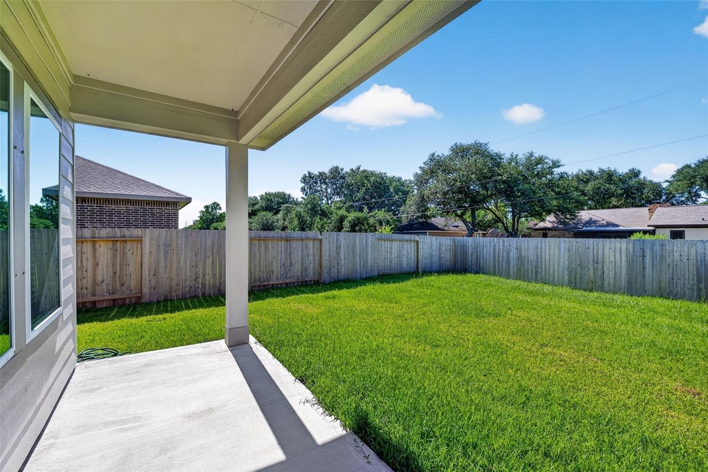 407 Robin Street - Photo 38