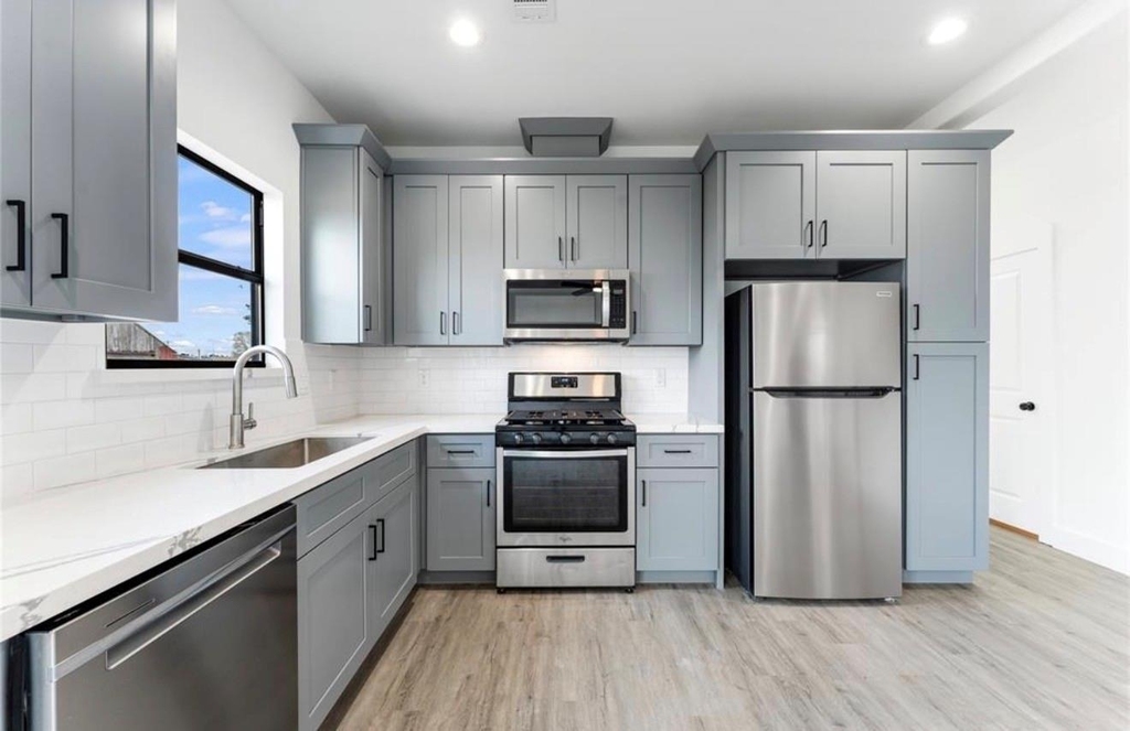 205 S Second Street - Photo 9