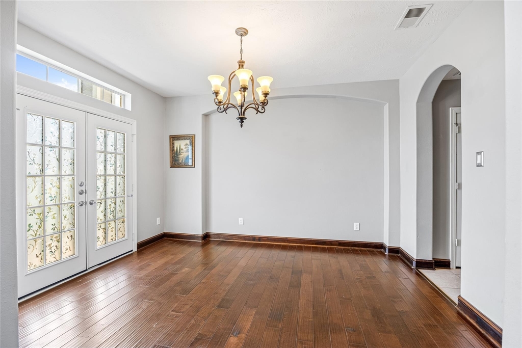 8127 Edenwood Drive - Photo 9