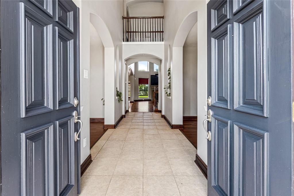 8127 Edenwood Drive - Photo 5