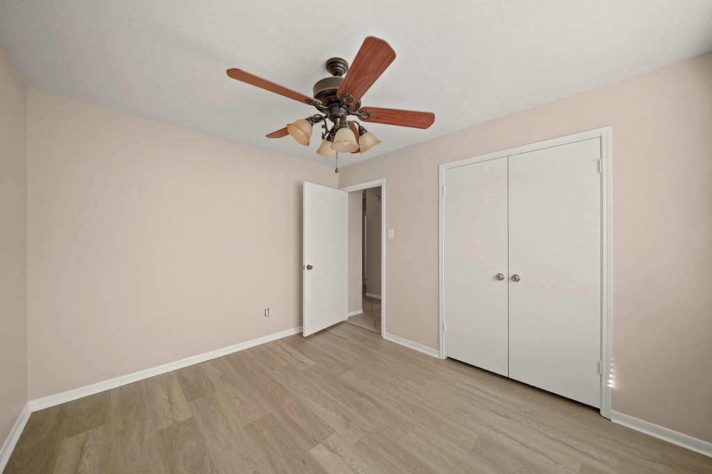 6355 Northland Drive - Photo 12