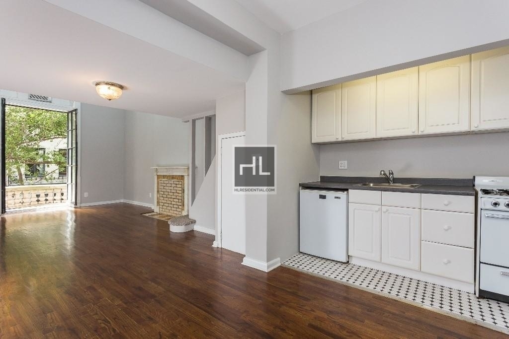 E 75th St. - Photo 1