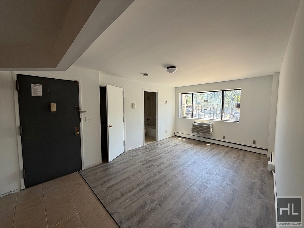 111 Street - Photo 1