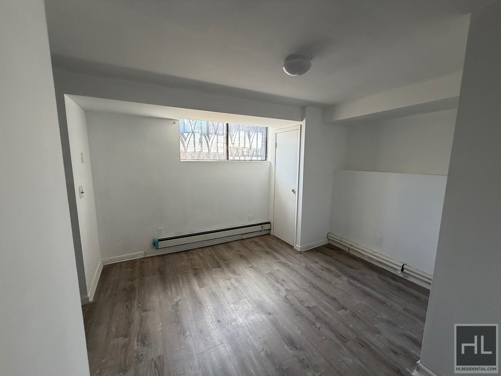 111 Street - Photo 4