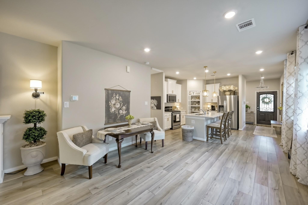 7099 Silverleaf Oak Street - Photo 7