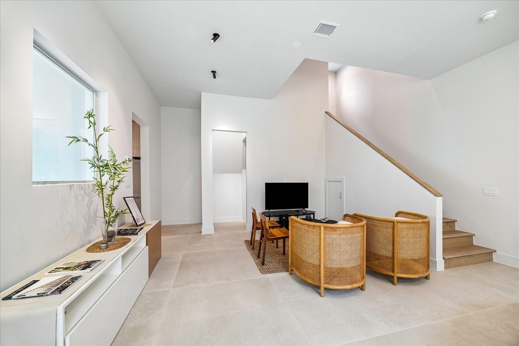 3514 Mount Vernon Street - Photo 2