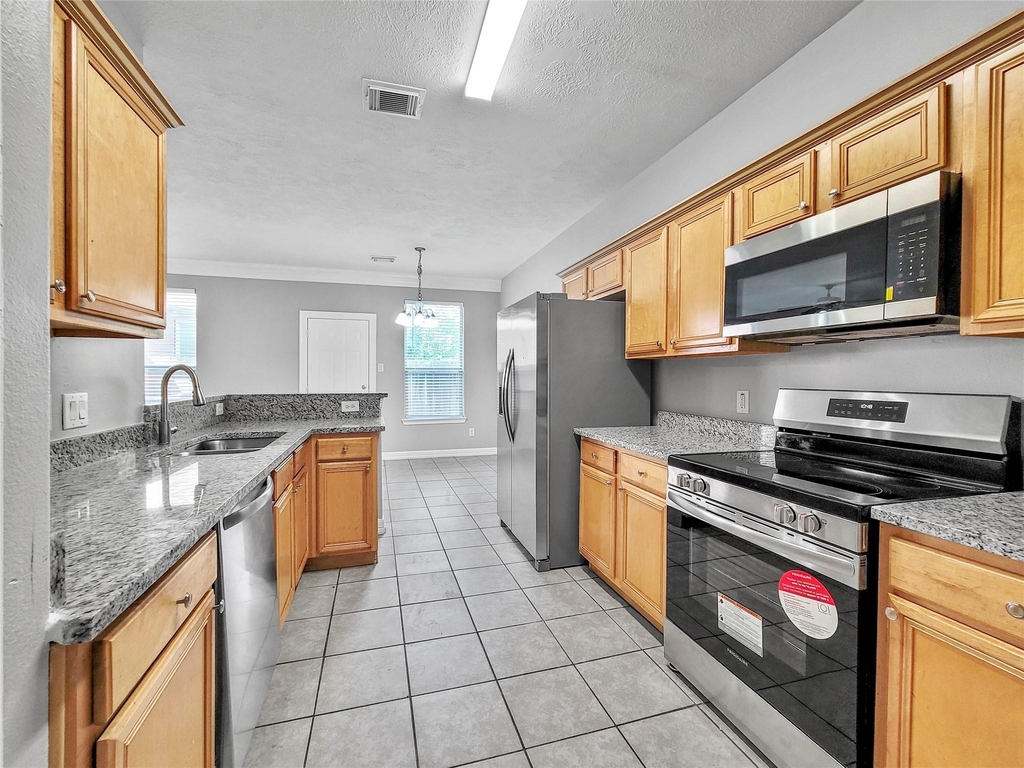 12506 Panther Place Drive - Photo 14