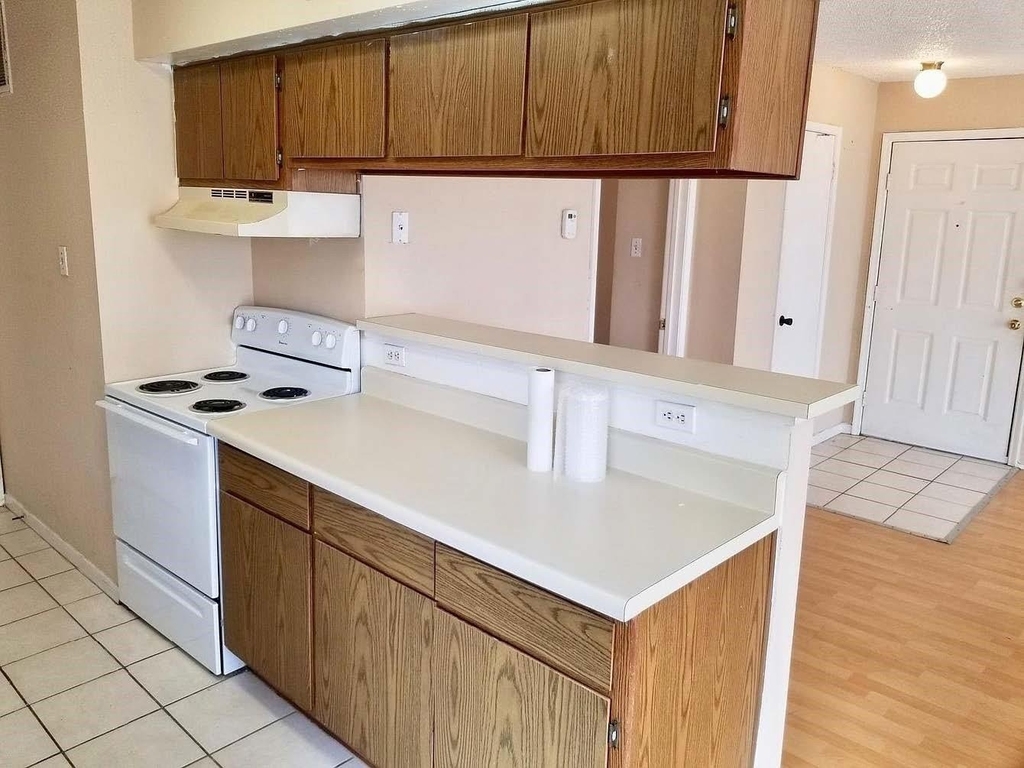 2750 Holly Hall Street - Photo 4