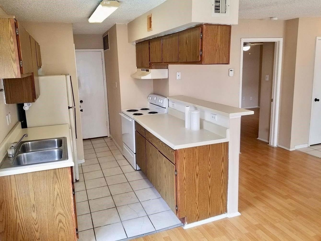 2750 Holly Hall Street - Photo 3
