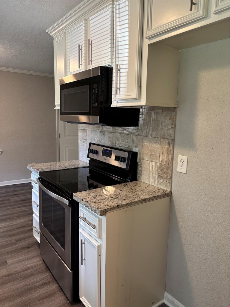 410 Shirlington Road - Photo 8