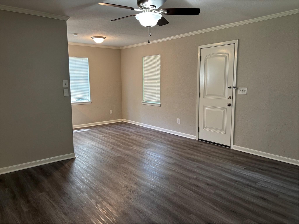 410 Shirlington Road - Photo 9