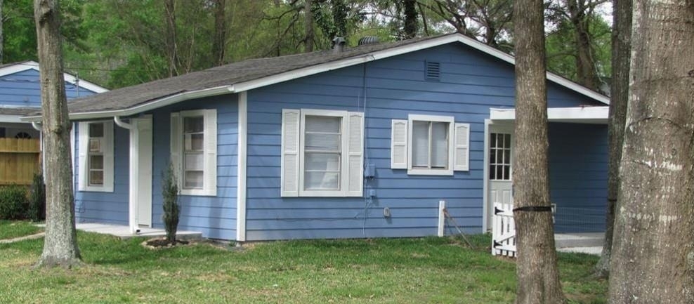 410 Shirlington Road - Photo 1