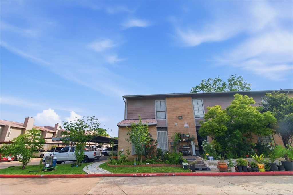 11000 Kinghurst Drive - Photo 1