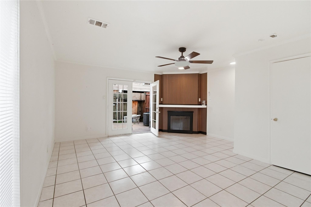 11000 Kinghurst Drive - Photo 8