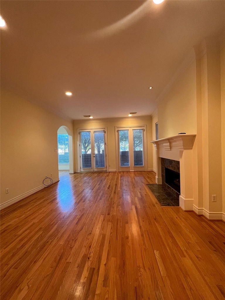 1929 Woodbury Street - Photo 4