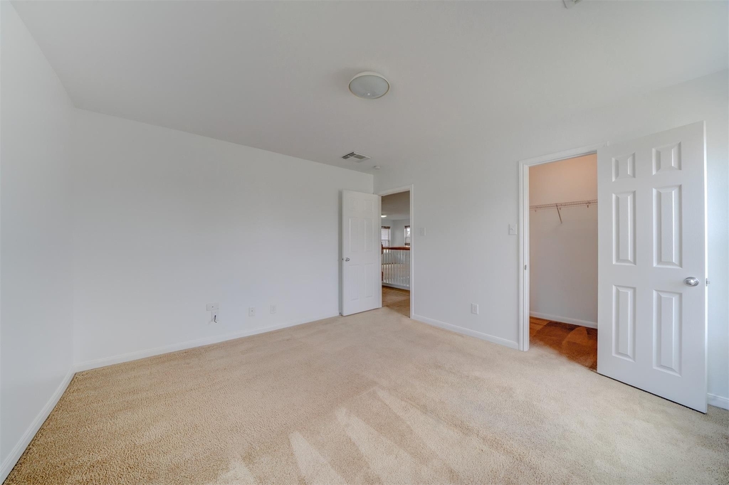 3211 Legends Hill Court - Photo 18