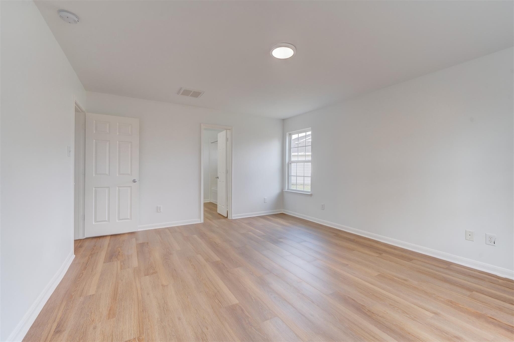 3211 Legends Hill Court - Photo 8