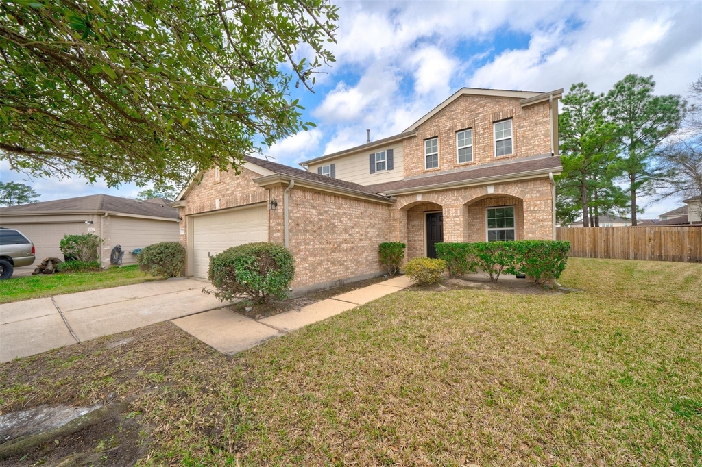 3211 Legends Hill Court - Photo 0